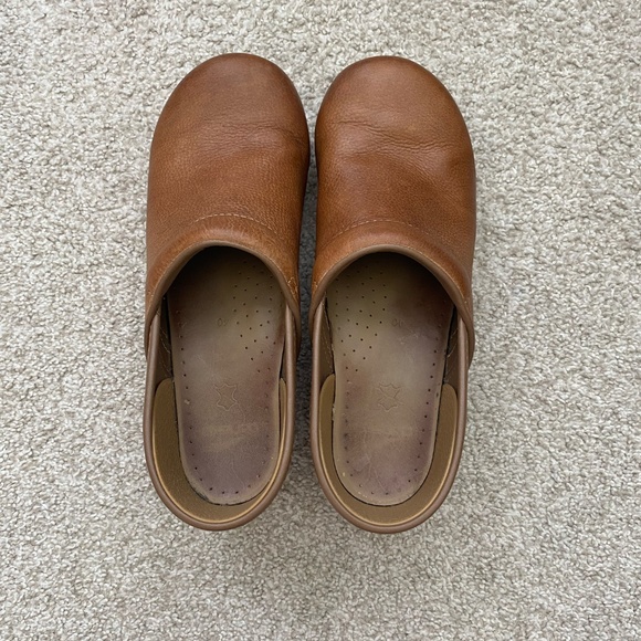 Women's Dansko Clogs - Size 9.5-10 (Size 40) - Picture 2 of 6